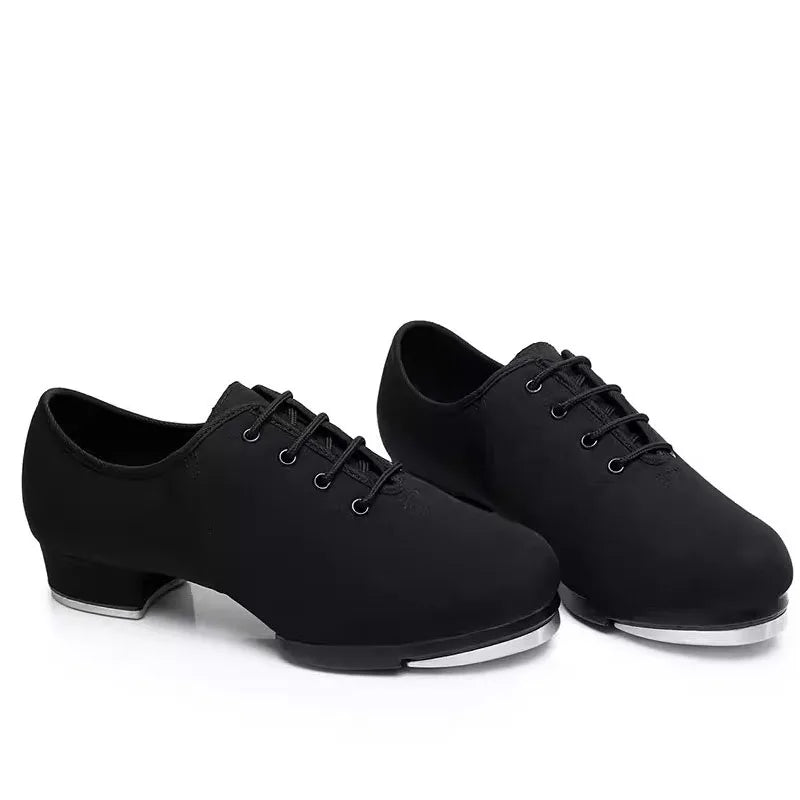 Chaussures de Claquettes unisexe Claude coloris noir ou rouge
