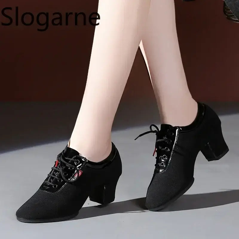 Chaussures de danse Femme Laury à talons pour intérieur ou extérieur