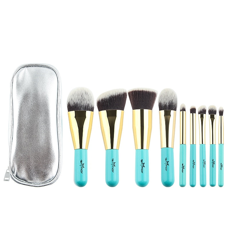 Set de 9 pinceaux à maquillage visage et yeux