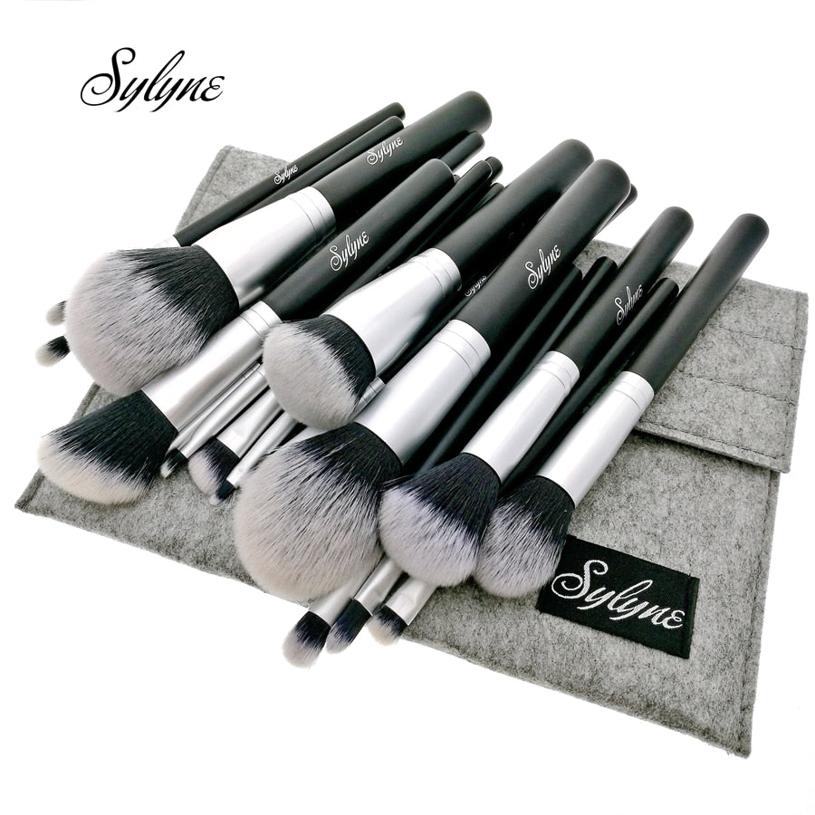 Set de 18 pinceaux à maquillage