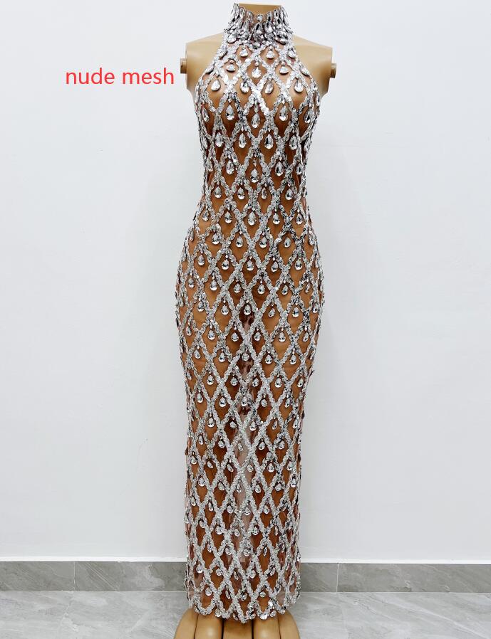 Robe longue sans manches col haut avec paillettes et strass