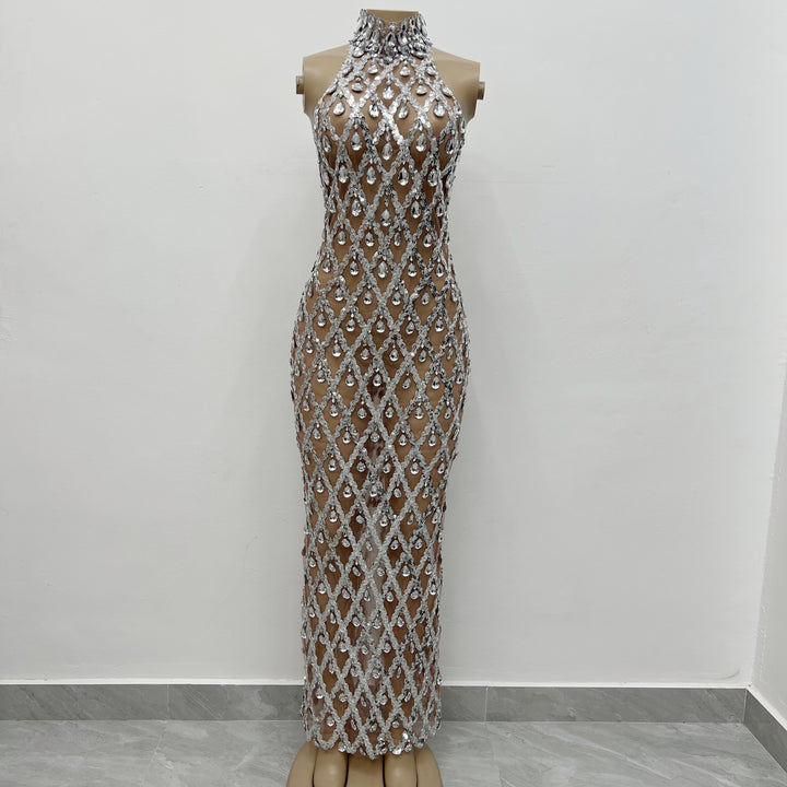 Robe longue sans manches col haut avec paillettes et strass