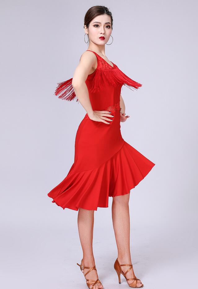 Robe de danse latine asymétrique à volant - buste avec franges et dentelle - pour adulte - 5 coloris au choix: noir, violet, rouge, fuchsia, bleu - Dance Store