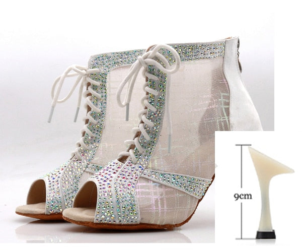 Bottines Rebecca couleur blanc avec strass Talons de 6 à 10cm