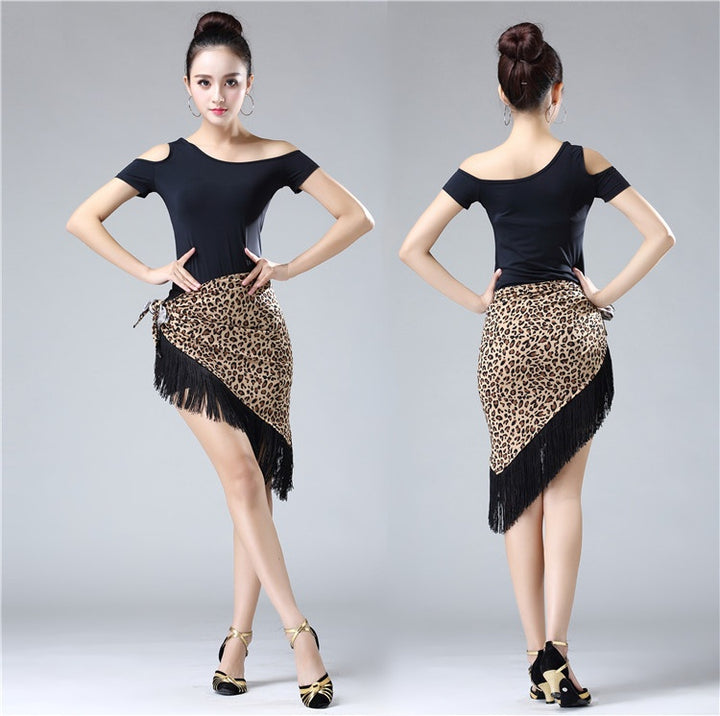 Jupe foulard triangle avec franges 14 coloris au choix